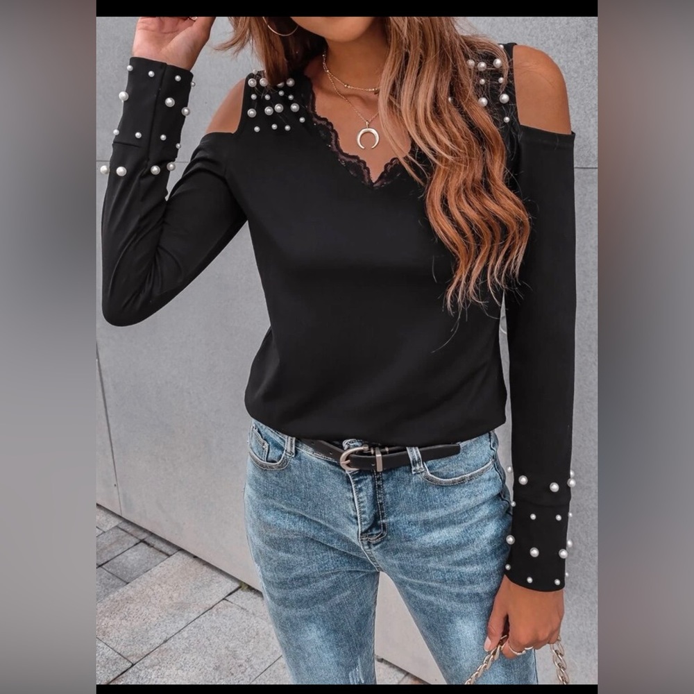 NWOT Pearl Beaded Contrast Lace Cold Shoulder Top